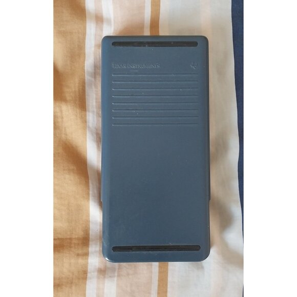 Texas Instruments TI-81 Graphing Calculator & Cover - Picture 3 of 4